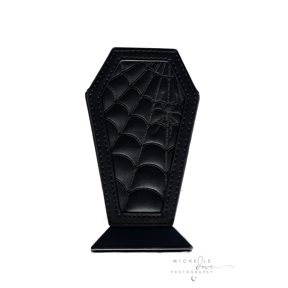 Glam To The Grave Brush Holder - Picture 2 of 2
